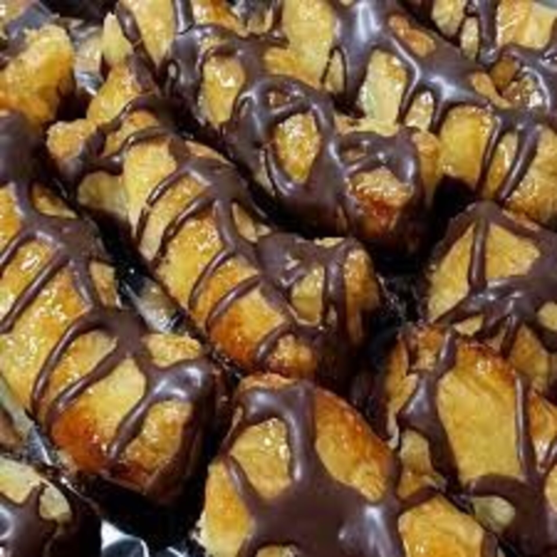 Lazos Hojaldre Cebra Jesus - 2,5 Kilos - Hojaldre con Cobertura de Chocolate - A - 3